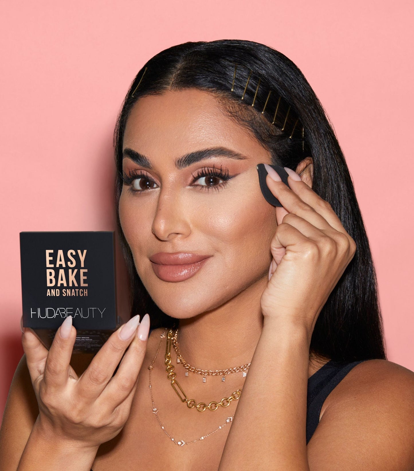 HUDA BEAUTY EASY BAKE PRESSED POWDER